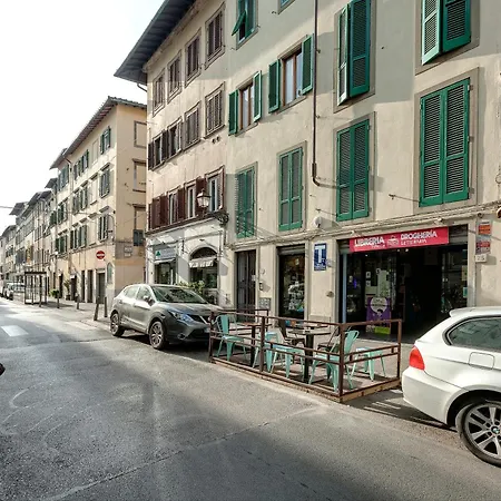 Agnolo 73 I Piano Apartment